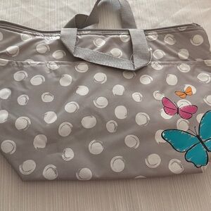 Thirty- One Gives Thermal Lunch Tote - Grey w White Polka Dot and Butterflies